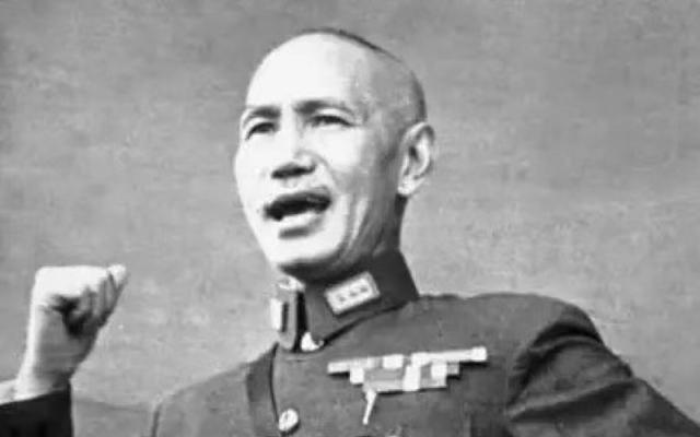 陈洁如嫁大19岁蒋中正，被骗连夜赴美，晚年写书揭露蒋宋联姻真相
