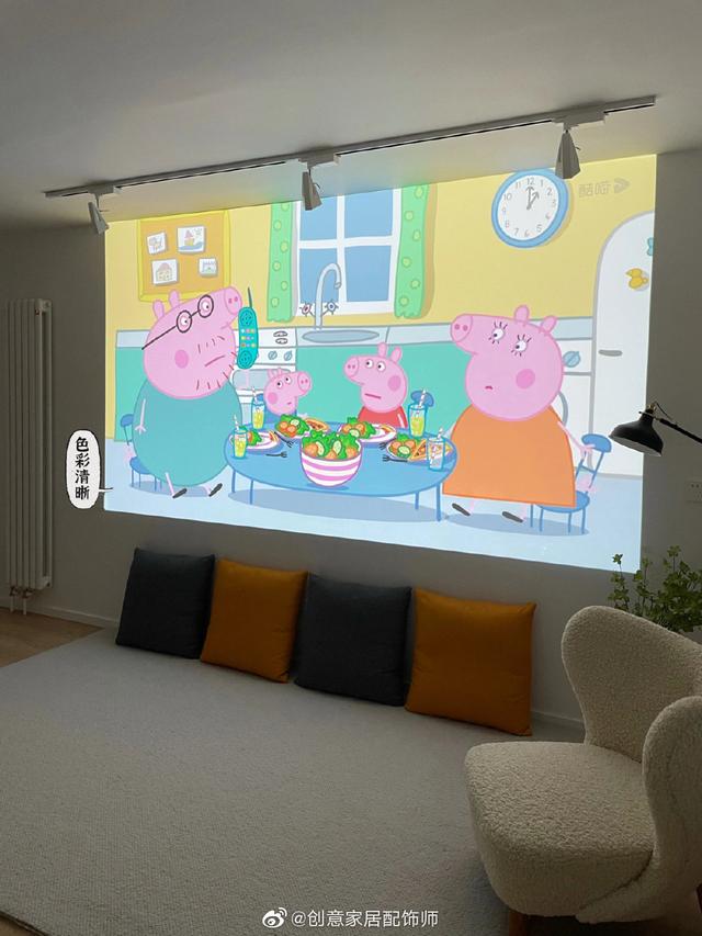 没有比这还简单的家了吧？空无一物，孩子们的玩乐天堂