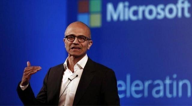 社交巨头新任印度裔CEO何许人？马斯克：人才