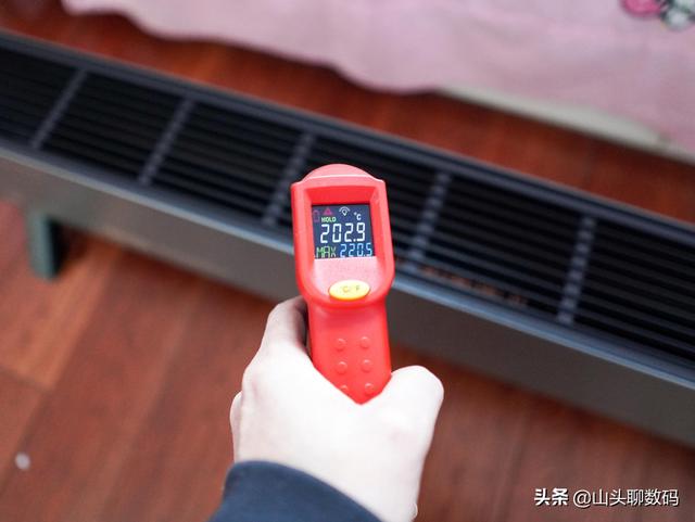 石墨烯5秒速热，带蒸汽加湿，云米AI踢脚线电暖器开箱