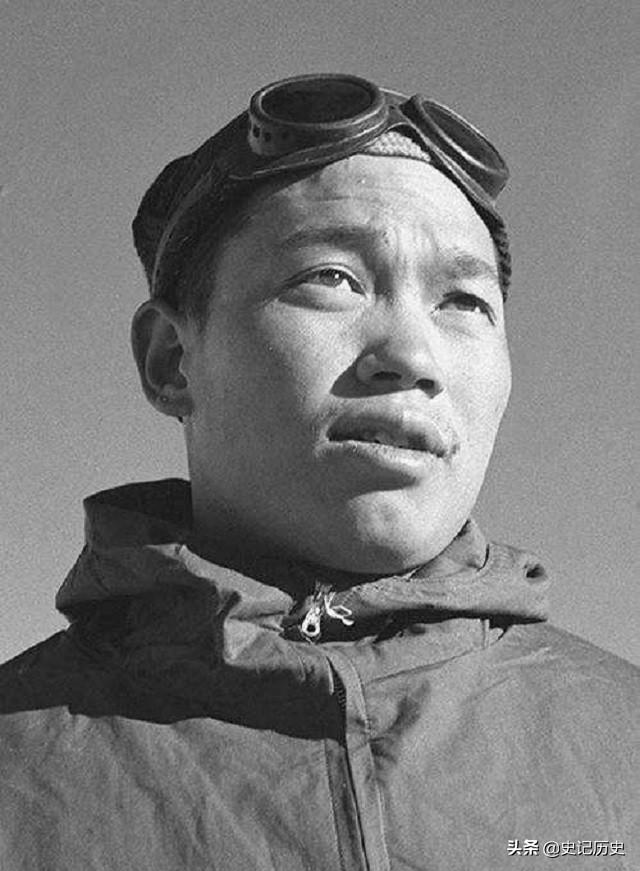 珠穆朗玛峰主权归谁？尼泊尔曾与我国争论，伟人一出手轻松化解