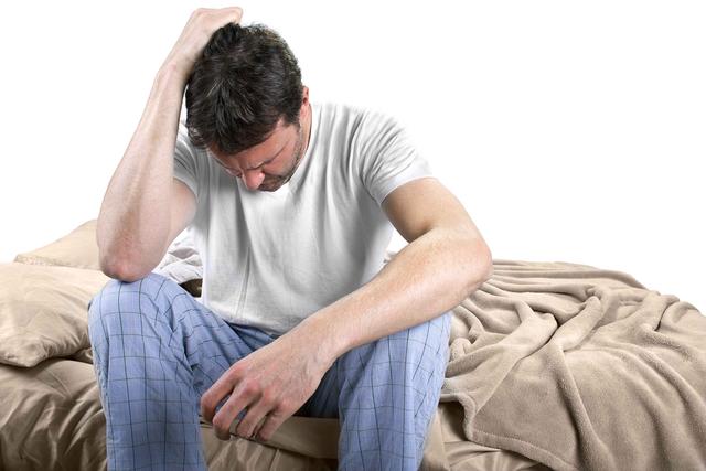 男性夜间经常出虚汗，或与这5个因素有关，及时做好调理