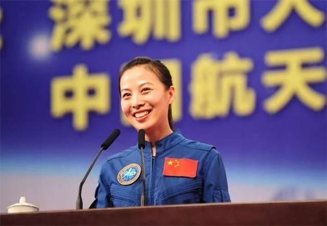 “太空娇女”王亚平：中国首位出舱女航天员，今仍在太空执行任务