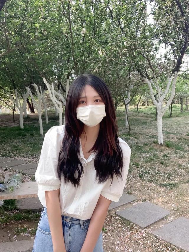 白茶清欢无别事，我在等风也等你