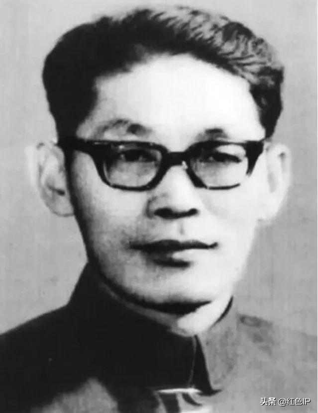 军人走上没有硝烟的战场——新中国第一批外交官纪实（一）