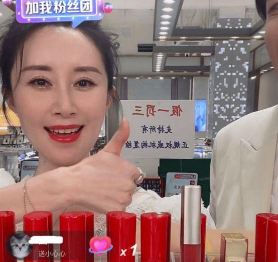 3月才开始，10位明星接连被曝“脸崩”，让61岁的蔡明情何以堪？