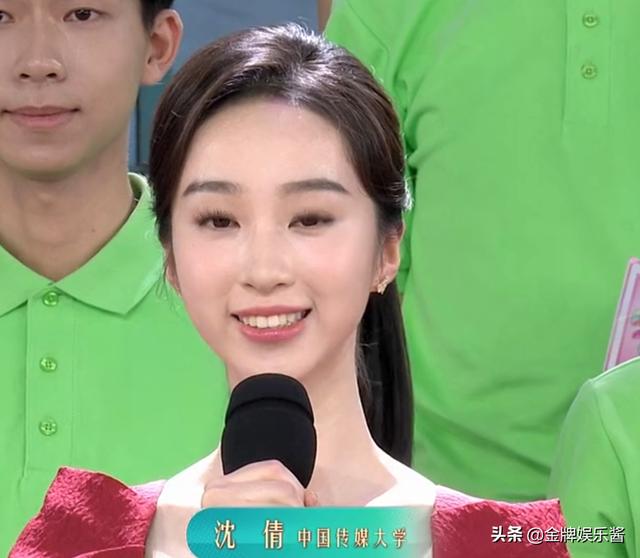央视开始力捧三位女主持人！董卿之后，谁有希望成为新一姐？