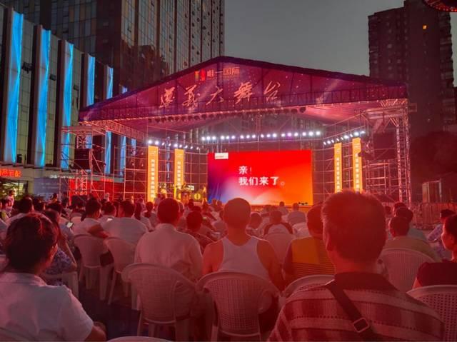 年会好唱又能带动气氛的歌（年会好唱又能带动气氛的歌女生）