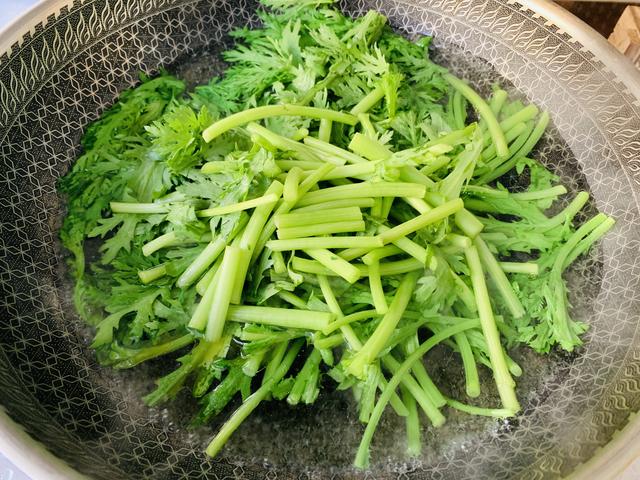 明日惊蛰，不管有钱没钱，这6种食物多给家人吃，早吃早受益