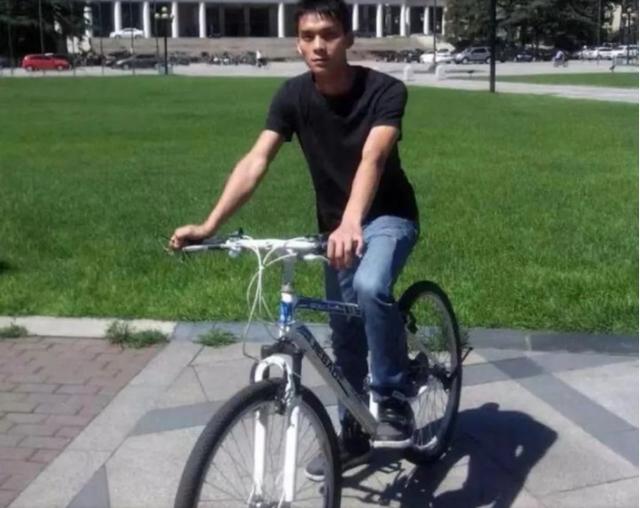 2009年高三，2021年高十五，12年复读的高考钉子户 他为何如此执着