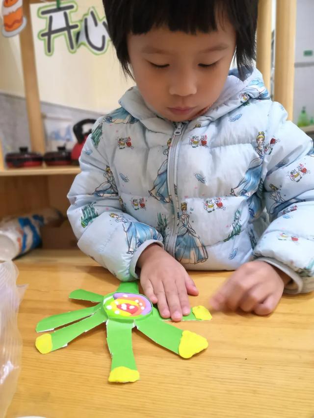 【校园动态】拾贰月Shi |小一班——“童趣风车里”创客课程故事