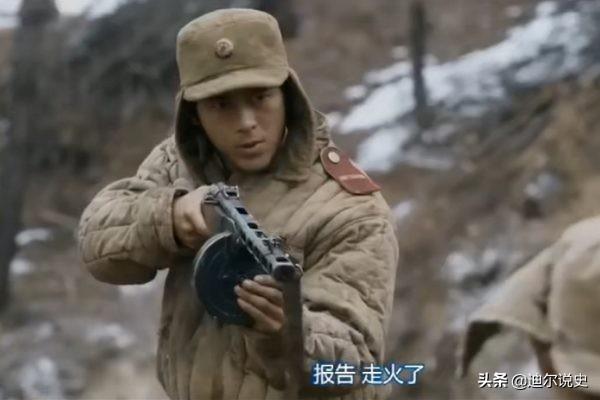 身穿人民军制服的韩军特务部队白骨兵团曾俘虏朝军中将司令官 新闻时间