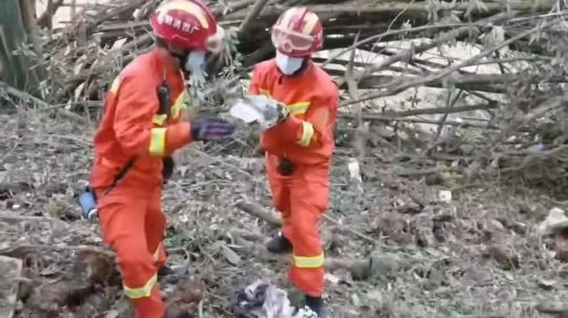 东航坠机后，从这些感人的故事中，我看到了：中国人的善良和团结