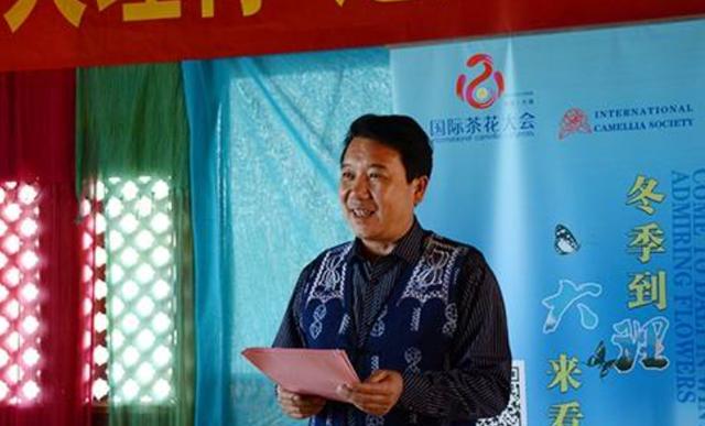 云南一县委书记落马记：和商人打牌“赢”641万，13年敛财1188万