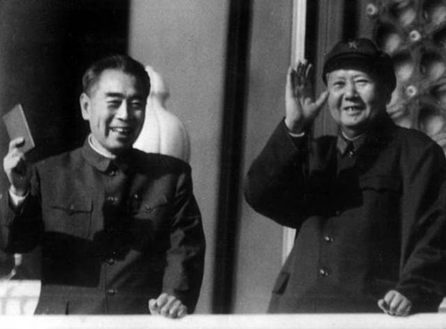 51年彭德怀从朝鲜回国，参加军委会议，大发脾气：难道战士不爱国