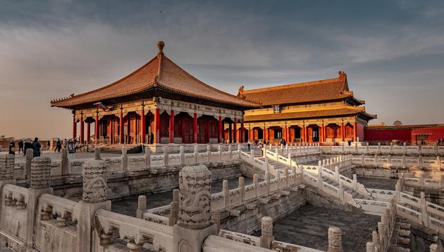 推薦國內的十大世界級美景，個個都是超乎尋常的美景，此生必去
