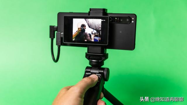 索尼Xperia 1 IV搭载4K显示屏和连续光学变焦镜头