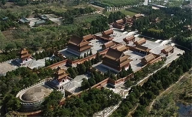 清朝亡了111年，至今为何还有人守皇陵，谁来发工资？他们是谁？