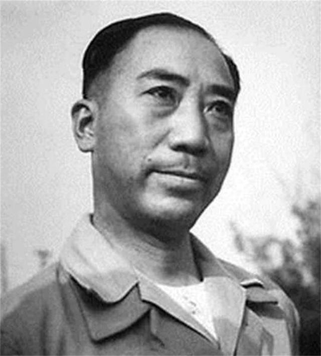 1946年老蒋下令炸开汪精卫墓，开棺后发现尸体完好，口袋有张纸条