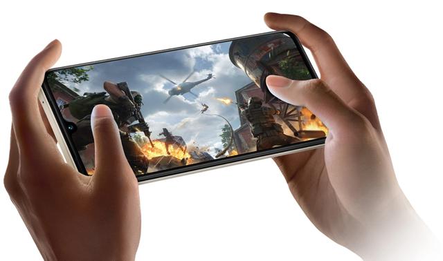 新款手机挑花眼？vivo S15e入股不亏