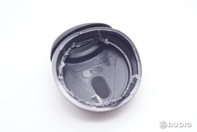 浅入耳式设计，5.1蓝牙芯片，联想thinkplus Liveods LP40拆解报告