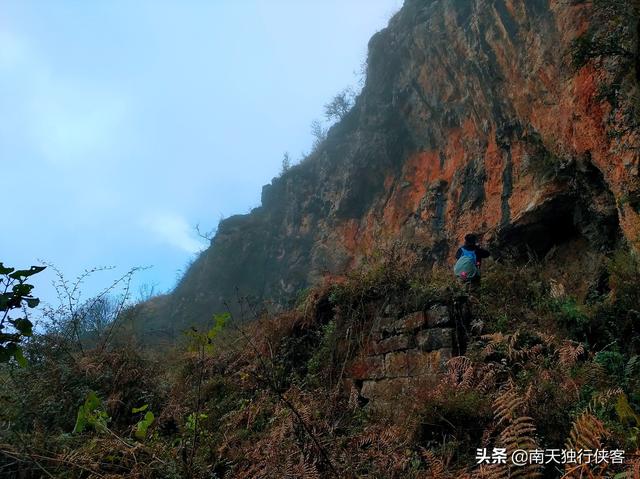 攀登昆明的昆侖山-梁王山，可遠觀滇池、撫仙湖、陽宗海、星雲湖
