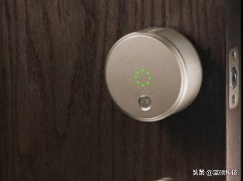 做了智能门锁中的 iPhone