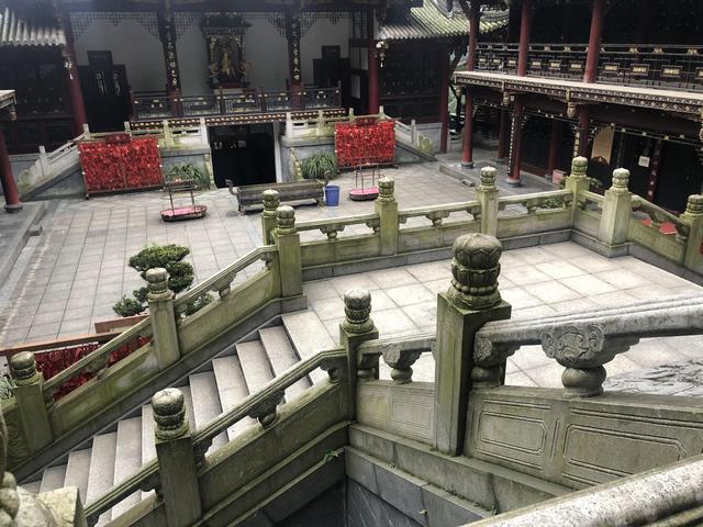 一不小心又成了夜遊~周末街子古鎮康道徒步到光嚴禅院~腳都走麻了