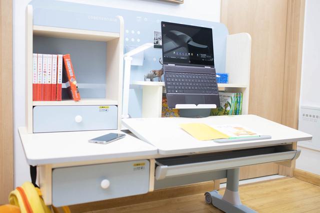 健康与舒适陪伴宝宝一起成长，科贝森儿童学习桌椅套装使用体验