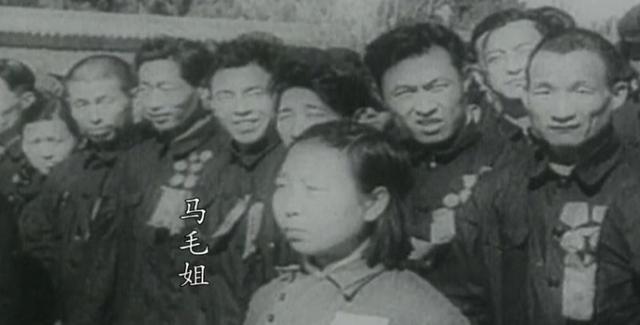 14岁小姑娘竟拒绝了毛主席开国大典的邀请，毛主席：再邀请一次
