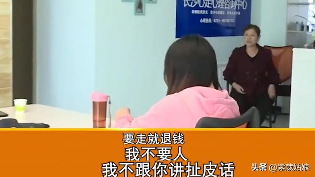 32岁丈夫吃饭必须有人喂，妻子无法忍受：“我像带个儿子一样”