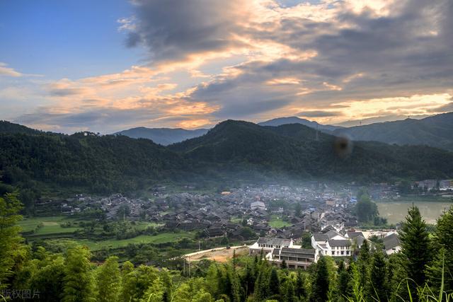 高椅古村高椅鄉位於懷化會同東部邊境,東連洪江市,邵陽市洞口縣,綏寧