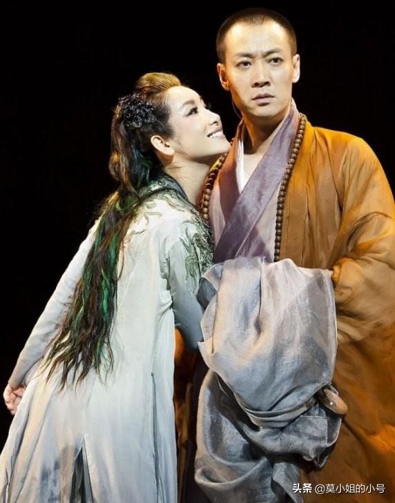48岁出演《人世间》周秉义，朱媛媛帮他戒网瘾，为妻放弃成名机会