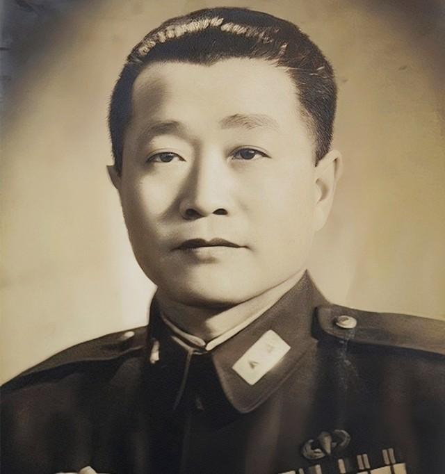 一群国民党败将，在监狱里分析淮海战役失败原因，最终达成了共识