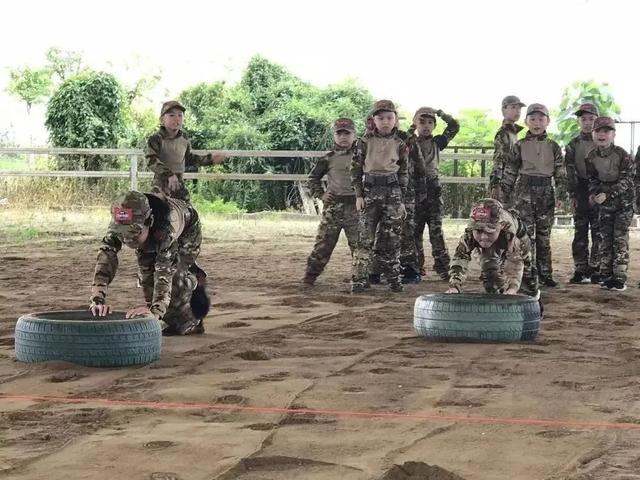 问题少年心理成长军事化管理学校(管理问题少年的学校)(图13)