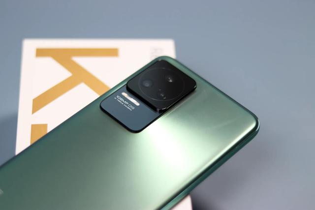 一小时爆销13万台！Redmi K50：天玑8100、2K我都有，但只要2399