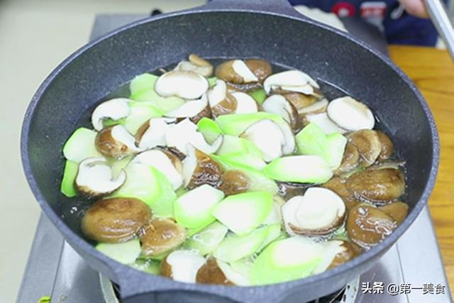 硒被称为“长寿元素”！建议中老年：宁不吃肉，也要吃5种高硒菜