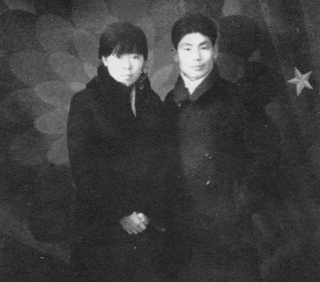 逃婚出走，总是怀着孕谈恋爱的萧红，31岁在不甘和痛苦中离世