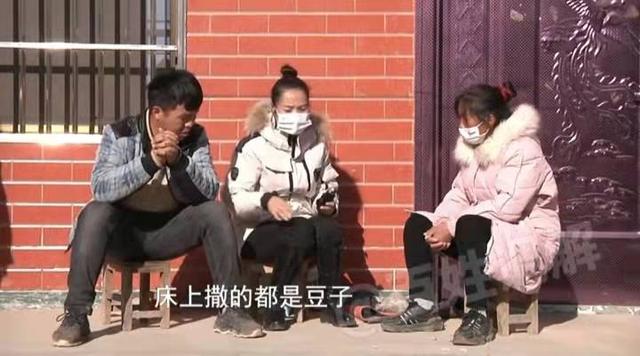 妈妈太懒家里乱得像垃圾场，儿子变家长恨铁不成钢：她从不打扫