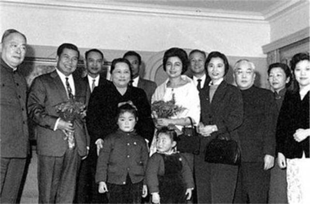 隋永清：宋庆龄晚年溺爱的养女，曾经开门一推，让宋庆龄摔倒在地