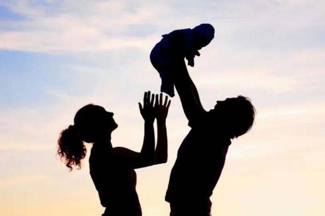 疫情期间PR回国生孩子，宝宝的回澳签证怎么办？是澳籍or中国籍？