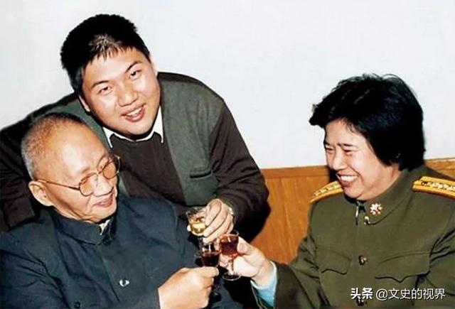 2007年毛岸青在北京逝世，病逝前嘱咐毛新宇：我要和妈妈葬在一起
