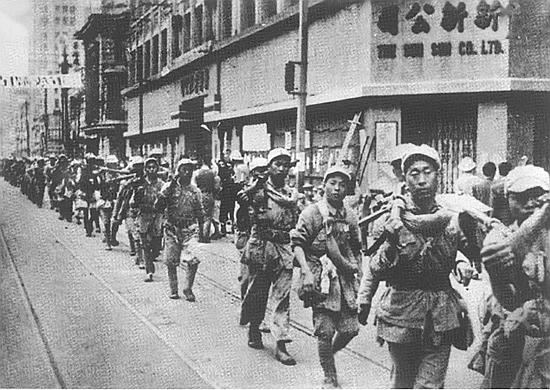 1949年毛主席邀张元济游天坛，期间问到：当年你在朝廷的俸禄多少