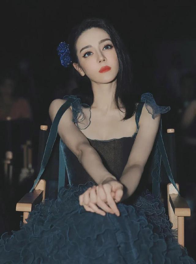 迪丽热巴微信头像图片(迪丽热巴微信头像图片大全)-天晟网