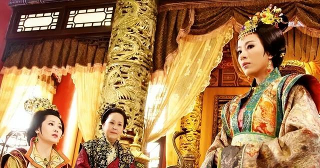 明宪宗为何依赖万氏？纵容妃子险些断绝子嗣，后宫如同上演甄嬛传