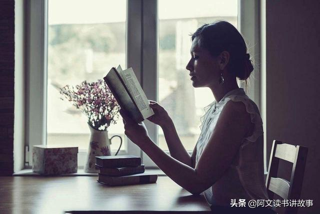 优雅如董卿：越活越通透的女人都有这3个特质，你有吗？