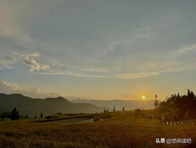 在复杂的世界中，和简单的人在一起