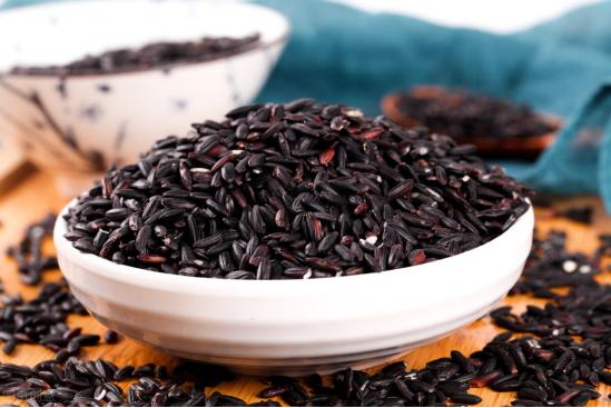 建议女人：少吃保健品，多吃“5菜4米”面色红润，轻松回到100斤