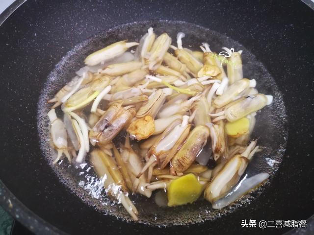 红枣红糖水真的不能补铁，营养师告诉你含铁高的6种食物
