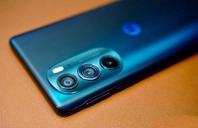 解读摩托罗拉新品发布会 edge X30手机